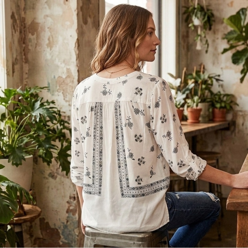 LOFT Boho Floral Tile Print Henley Coastal Grandmother Blouse Peasant Top M - Picture 2 of 11